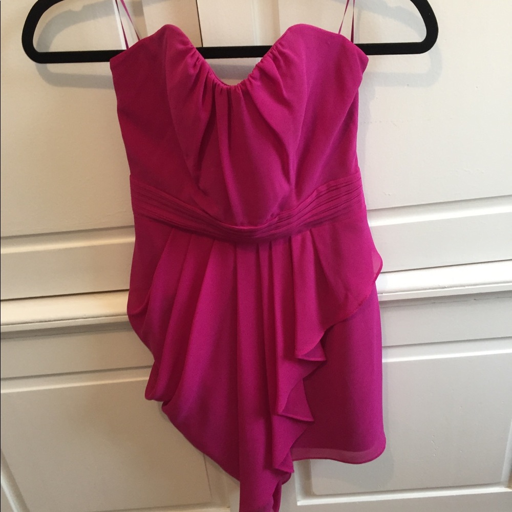 Gorgeous strapless magenta guess dress worn once!